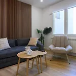 Apt-inside The Wall-family,games,relax,history * Ávila
