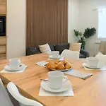 Apt-inside The Wall-family,games,relax,history Appartement Ávila