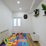 Apt-inside The Wall-family,games,relax,history * Ávila