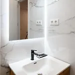 Appartement Apt-inside The Wall-family,games,relax,history *