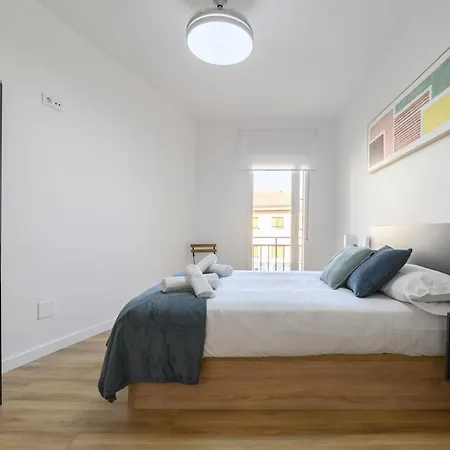 Apt-inside The Wall-family,games,relax,history Apartamento Ávila