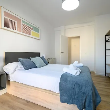 Apt-inside The Wall-family,games,relax,history